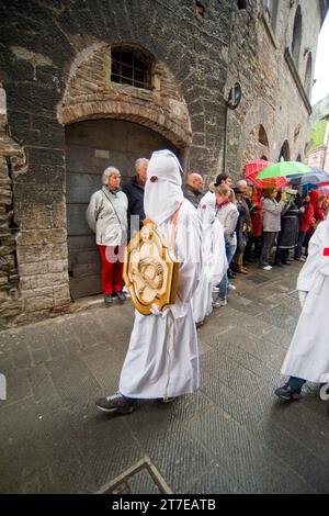 Karfreitagsprozession. Gubbio. Provinz Perugia. Umbrien. Italien Stockfoto