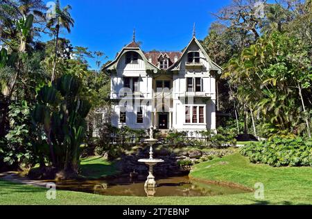 PETROPOLIS, RIO DE JANEIRO, BRASILIEN - 26. Mai 2023: Haus der sieben Fehler (Casa da Ipiranga) Stockfoto