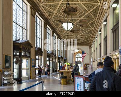 Postamt im James A. Farley Building an der 421 8th Ave, New York, NY 10001, USA. Stockfoto