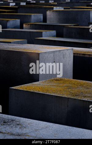 Berlin Deutschland; 28. November 2021: Bild des jüdischen Holocaust-Denkmals in Berlin. Stockfoto