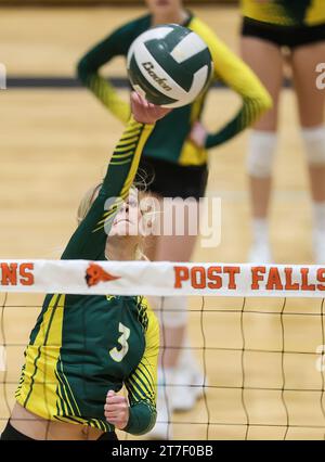 Volleyball-Action mit Bonneville vs Pocatello in Post Falls, Idaho. Stockfoto