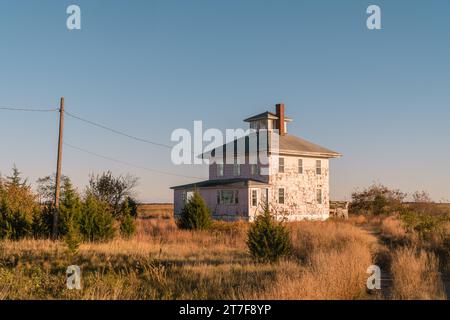 Verlassenes Pink House in der Nähe von Plum Island und Newburyport Stockfoto