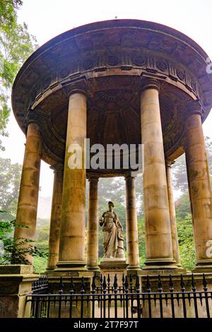 Hygieia-Statue in der Nähe des Dekanendorfes, Stockfoto