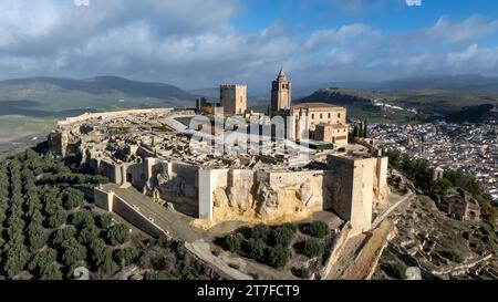 Luftaufnahme der Festung La Mota in der Gemeinde Alcala der Real, Andalusien Stockfoto