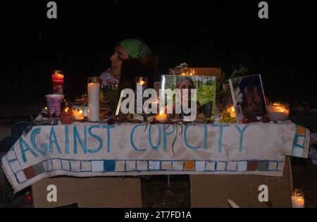 Atlanta, USA. November 2023. Am Montag, den 13. November 2023, hielten Aktivisten von „Stop Cop City“ eine Mahnwache für den ermordeten Aktivisten Manuel Paez Terán und die 61 Aktivisten ab, die wegen Erpressung gegenüber dem Dekalb County Jail in Atlanta, Georgia angeklagt wurden (Foto: Carlos Berrios Polanco/SIPA USA) Credit: SIPA USA/Alamy Live News Stockfoto