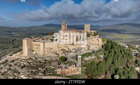 Luftaufnahme der Festung La Mota in der Gemeinde Alcala der Real, Andalusien Stockfoto