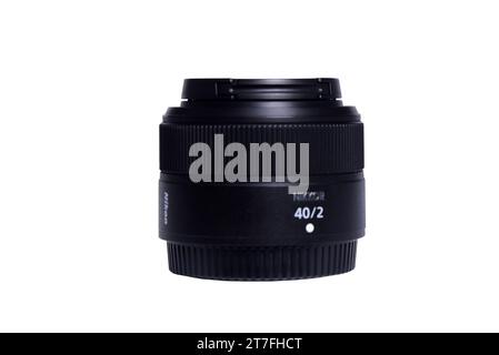 Goiania, Brasilien 12. Juli 2023: Nikon Z Objektiv (Version 2) Showdown und Wettbewerb zwischen Objektiven. Weißer Hintergrund. Die besten Objektive für mich Stockfoto