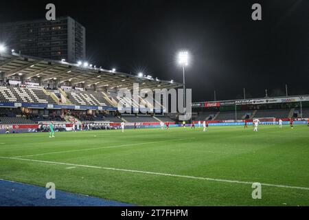 Leuevn, Belgien. November 2023. Die Abbildung zeigt ein Freundschaftsspiel zwischen der belgischen Fußballnationalmannschaft Red Devils und Serbien am Mittwoch, 15. November 2023, im King Power-Stadion den Dreef in Leuven. Der Standort hat sich gestern geändert, weil das Feld des King Baudouin Stadions in Brüssel überflutet wurde. BELGA FOTO BRUNO FAHY Credit: Belga News Agency/Alamy Live News Stockfoto
