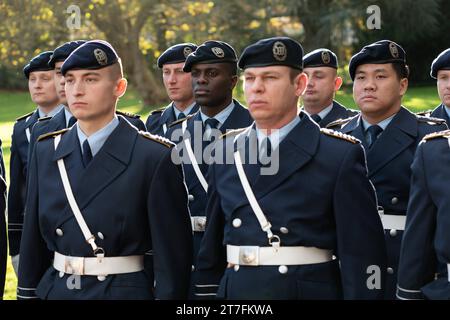 Das Wachbataillon der Bundeswehr, in der Villa Hammerschmidt in Bonn, 15.11.2023. *** Das Wachbataillon der Bundeswehr, in der Villa Hammerschmidt in Bonn, 15 11 2023 Credit: Imago/Alamy Live News Stockfoto