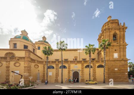 MAZARA DEL VALLO, ITALIEN - 8. JULI 2023: Kathedrale des Heiligen Erlösers. Stockfoto