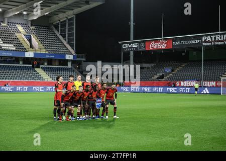 Leuevn, Belgien. November 2023. Die Red Devils wurden während eines Freundschaftsspiels zwischen der belgischen Fußballnationalmannschaft Red Devils und Serbien am Mittwoch, den 15. November 2023, im King Power-Stadion im den Dreef Stadium in Leuven gezeigt. Der Standort hat sich gestern geändert, weil das Feld des King Baudouin Stadions in Brüssel überflutet wurde. BELGA FOTO BRUNO FAHY Credit: Belga News Agency/Alamy Live News Stockfoto