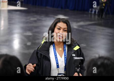 San Francisco, USA. November 2023. San Francisco Mayor London Breed wird am 13. November 2023 im APEC 2023 International Media Center in San Francisco, USA, interviewt. Als Gastgeber verheimlicht San Francisco keineswegs seine Absicht, die Gelegenheit zu nutzen, um seine Tourismuswirtschaft zu beleben, indem APEC-Besucher ihre reichen touristischen Reichtümer wiederentdecken. Quelle: Li Rui/Xinhua/Alamy Live News Stockfoto