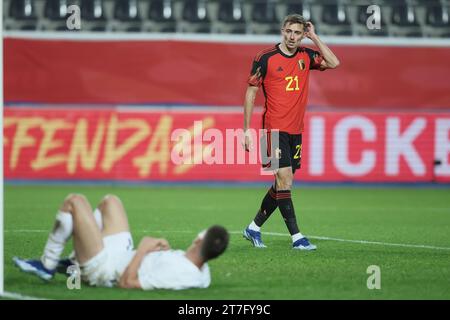 Leuevn, Belgien. November 2023. Timothy Castagne aus Belgien, aufgenommen während eines Freundschaftsspiels zwischen der belgischen Fußballnationalmannschaft Red Devils und Serbien am Mittwoch, den 15. November 2023, im King Power-Stadion im den Dreef Stadium in Leuven. Der Standort hat sich gestern geändert, weil das Feld des King Baudouin Stadions in Brüssel überflutet wurde. BELGA FOTO BRUNO FAHY Credit: Belga News Agency/Alamy Live News Stockfoto