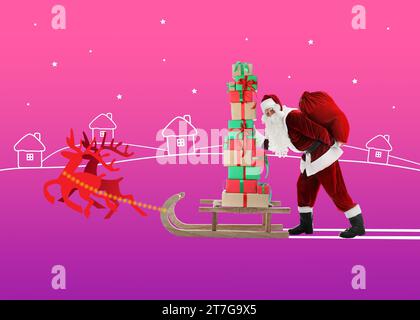 Winterferien buntes Kunstwerk. Weihnachtsmann mit Rentieren, die Geschenke auf farbigem Hintergrund liefern, kreative Collage Stockfoto
