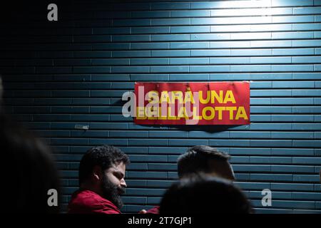 Rom, Italien. November 2023. Verteidigung der Besetzung von Spin Time in Rom (Foto: Matteo Nardone/Pacific Press/SIPA USA) Credit: SIPA USA/Alamy Live News Stockfoto