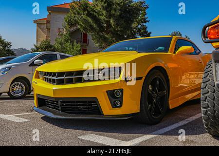 Ich bin Automobilfotograf. Ich halte die Schönheit libanesischer Autos auf der Straße fest Stockfoto