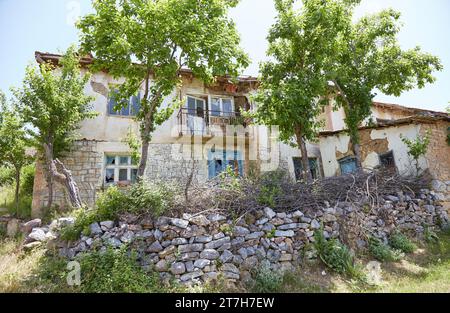 Verlassene Städte im Galicica-Nationalpark, Ohrid, Nordmazedonien Stockfoto