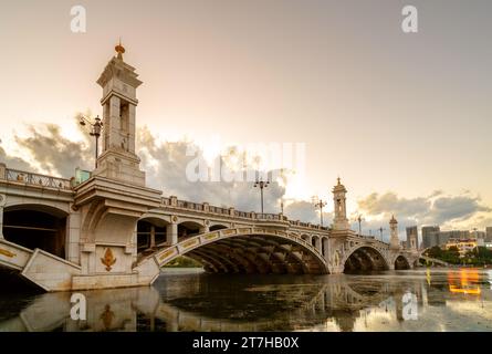 Erhai Brücke im Zentrum von Dali, Provinz Yunnan, China Stockfoto