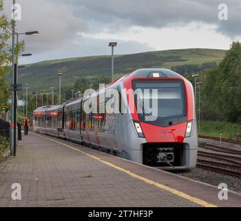 Transport für Wales Baureihe 231 Stadler FLIRT DMU Zug 231009 in Rhymney, dem Endbahnhof der Rhymney Valley Railway Line in Südwales, Großbritannien Stockfoto