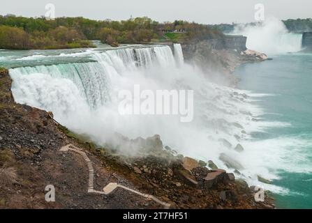 Die amerikanische Seite der Niagarafälle im Bundesstaat New York Stockfoto