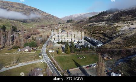 Luftaufnahme der Stadt Cardrona in Zentral-Otago, Neuseeland Stockfoto