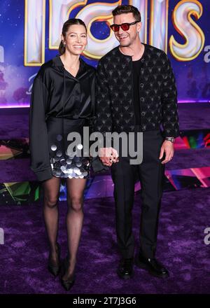 Hollywood, Usa. November 2023. HOLLYWOOD, LOS ANGELES, KALIFORNIEN, USA – 15. NOVEMBER: Jessica Biel und sein Ehemann Justin Timberlake kommen am 15. November 2023 in Hollywood, Los Angeles, Kalifornien, an der Los Angeles Special Screening von DreamWorks Animation and Universal Pictures' Trolls Band Together im TCL Chinese Theatre IMAX an. (Foto: Xavier Collin/Image Press Agency) Credit: Image Press Agency/Alamy Live News Stockfoto