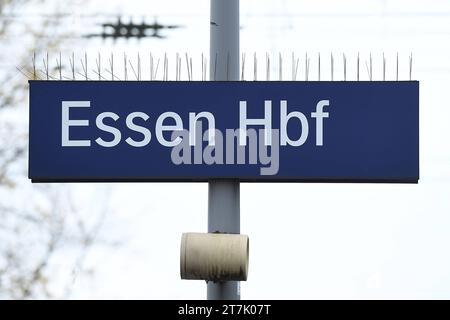 Streik der GDL bei der Bahn die GDL hat kurzfristig einen flächendeckenden Streik von Mittwoch, 15.11., 22 Uhr bis Donnerstag, 16.11., 18 Uhr angekündigt. Der Streik wird sich massiv auf den gesamten deutschen Bahnbetrieb auswirken. *** GDL-Bahnstreik die GDL hat kurzfristig ab Mittwoch, 15 11 , 22 xRx einen bundesweiten Streik angekündigt Stockfoto