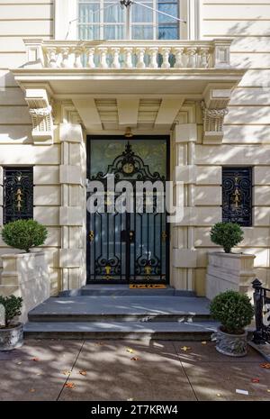 15 East 72nd Street, ein Wahrzeichen von Beaux Arts, erbaut 1898, entworfen von John H. Duncan. Stockfoto