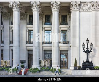 Four Seasons Hotel (ehemals Port of London Authority Building) am 10 Trinity Square, London, England. Stockfoto