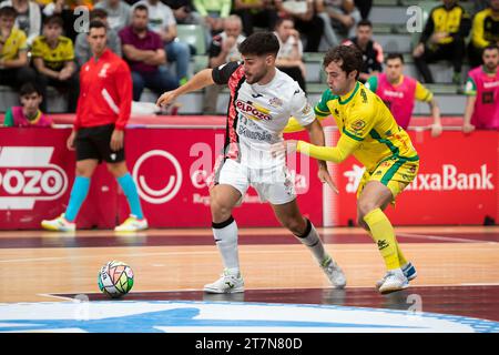 Esteban Cejudo Guerrero Spieler von ElPozo Murcia DANIEL López López Spieler von Jaen Paraiso während des Spiels ELPOZO MURCIA FS gegen JAEN PARAISO INTERIOR Stockfoto