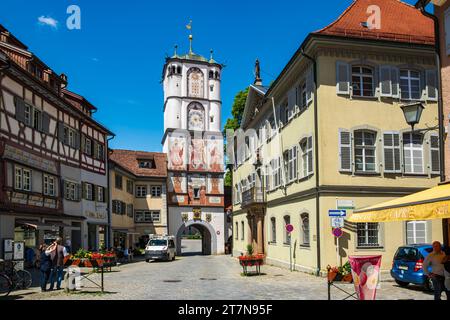 Das Frauentor aus dem 14. Jahrhundert, auch bekannt als Ravensburger Tor, in der Altstadt von Wangen im Allgäu, Oberschwaben. Stockfoto