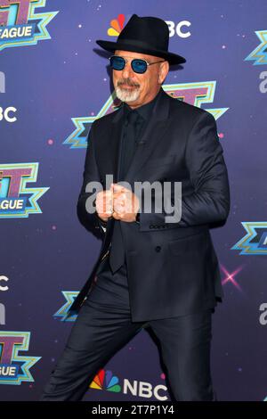 Los Angeles, USA. November 2023. LOS ANGELES – 15. November 2023: Howie Mandel bei der America's Got Talent Fantasy League Red Carpet im Red Studio in Los Angeles, KALIFORNIEN (Foto: Katrina Jordan/SIPA USA) Credit: SIPA USA/Alamy Live News Stockfoto