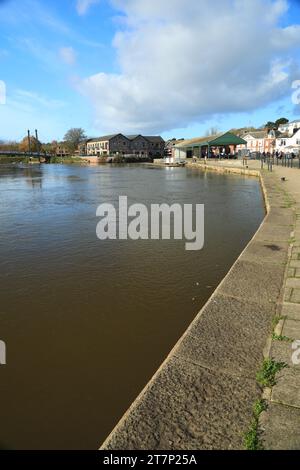 Exeter Quay, Herbstansicht, Devon, England, Großbritannien Stockfoto