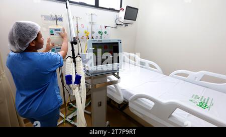 porto seguro, bahia, brasilien - 20. oktober 2023: Intensivstation eines öffentlichen Krankenhauses in der Stadt Porto Seguro. Stockfoto