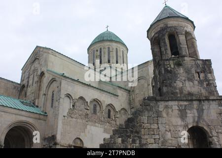 Die Kathedrale der Dormition oder die Kutaisi Kathedrale, besser bekannt als Bagrati Kathedrale. Stockfoto