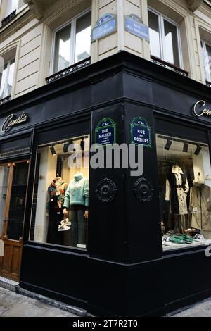 Ecke Rue Malher und Rue des Rosiers in Paris, Frankreich. Stockfoto