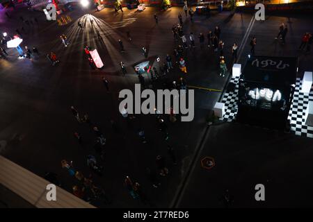 Las Vegas, Etats Unis. November 2023. Allgemeine Ansicht der Rennstrecke und Atmosphäre von Las vegas während des Formel 1 Heineken Silver Las Vegas Grand Prix 2023, 21. Runde der Formel 1 Weltmeisterschaft 2023 vom 17. Bis 19. November 2023 auf dem Las Vegas Strip Circuit in Las Vegas, USA - Foto DPPI Credit: DPPI Media/Alamy Live News Stockfoto