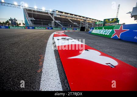 Las Vegas, Nevada, USA. November 2023. Fahrerlager und Veranstaltungsatmosphäre. Während der FORMEL 1 HEINEKEN SILVER LAS VEGAS GRAND PRIX 2023 - 17. Bis 19. November 2023 Las Vega, Nevada, USA (Bild: © Alessio de Marco/ZUMA Press Wire) NUR REDAKTIONELLE VERWENDUNG! Nicht für kommerzielle ZWECKE! Stockfoto