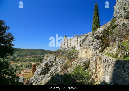 Moustiers Sainte Marie, eines der schönsten Dörfer Frankreichs, Provence, Frankreich Stockfoto