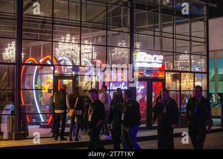 Fahrerlager und Event-Atmosphäre während FORMEL 1 HEINEKEN SILVER LAS VEGAS GRAND PRIX 2023 - 17. Bis 19. November 2023 Las Vega, Nevada, USA Stockfoto