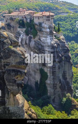 Berggipfel-Kloster in Meteora, Griechenland Stockfoto