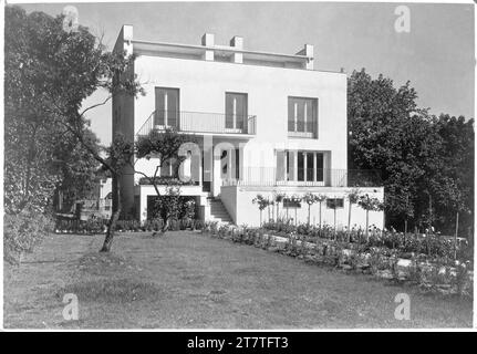 Martin Gerlach jun. Haus Hans und Anny Moller, Wien XVIII., Starkfriedgasse 19, Gartenseite. Laut 1927-1928; Aufnahme 1929 Stockfoto