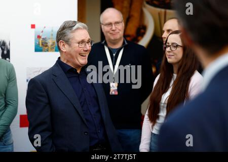 Arbeitsleiter Sir Keir Starmer bei einem Besuch des St Fergus Gas Terminal, einer sauberen Kraftwerksanlage in Aberdeenshire. Bilddatum: Freitag, 17. November 2023. Stockfoto