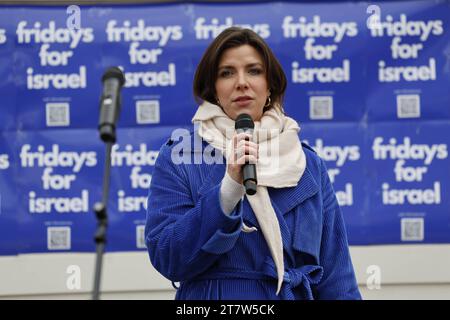 X Freitage für Israel, Kundgebung, Demonstration, am 17.11.2023 in Berlin, HU-Berlin, Humboldt Universität, Humboldt Uni, Deutschland *** X Freitage für Israel, Kundgebung, Demonstration, am 17 11 2023 in Berlin, HU Berlin, Humboldt Universität, Humboldt Uni, Deutschland Stockfoto