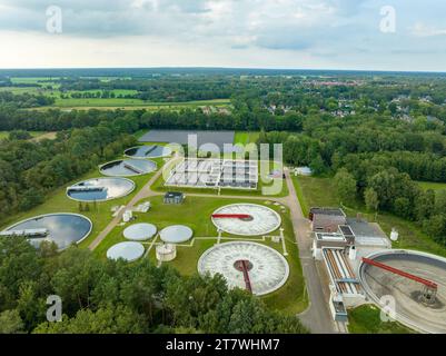 Luftaufnahme einer Kläranlage in den niederlanden Stockfoto