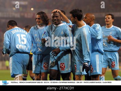 FUSSBALL - FRANZÖSISCHE MEISTERSCHAFT 2002/03 - 021214 - CS LIMOUSINE GEGEN OLYMPIQUE MARSEILLE - OM JOY - FOTO LAURENT BAHEUX / FLASH PRESS Stockfoto