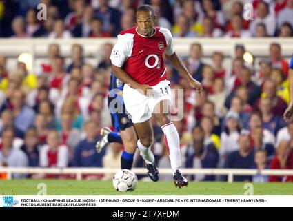 FUSSBALL - CHAMPIONS LEAGUE 2003/04 - 1. RUNDE - GRUPPE B - 030917 - ARSENAL FC GEGEN FC INTERNAZIONALE - THIERRY HENRY (ARS) - FOTO LAURENT BAHEUX / FLASH PRESS Stockfoto