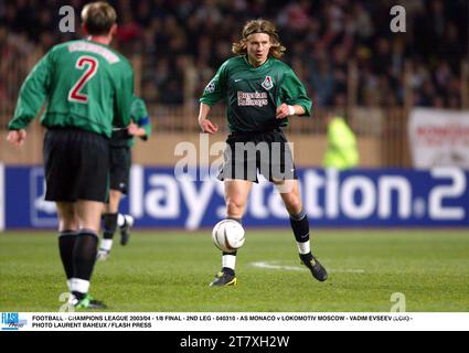 FUSSBALL - CHAMPIONS LEAGUE 2003/04 - 1/8 FINALE - 2. LEGS - 040310 - AS MONACO GEGEN LOKOMOTIV MOSKAU - VADIM EVSEEV (LOK) - FOTO LAURENT BAHEUX / FLASH PRESS Stockfoto