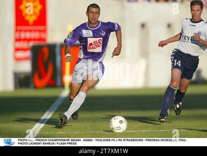 FUSSBALL - FRANZÖSISCHE MEISTERSCHAFT 2003/04 - 030802 - TOULOUSE FC GEGEN RC STRASSBURG - PREDRAG OCOKOLJIC (TOU) - FOTO LAURENT BAHEUX / FLASH PRESS Stockfoto