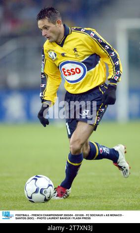 FUSSBALL - FRANZÖSISCHE MEISTERSCHAFT 2003/04 - 031026 - FC SOCHAUX V AS MONACO - SANTOS (SOC) - FOTO LAURENT BAHEUX / FLASH PRESS Stockfoto